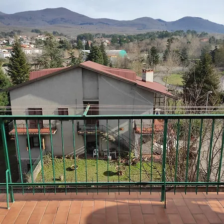 アパート Casa Maria Vista Montagna In Zona カステル・デル・ピアーノ