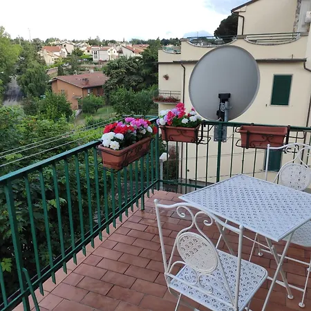 アパート Casa Maria Vista Montagna In Zona カステル・デル・ピアーノ